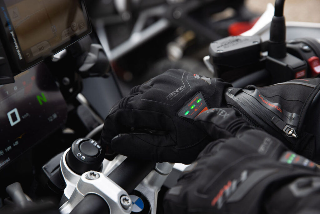 five moto heat technology hg prime evo gtx black action02